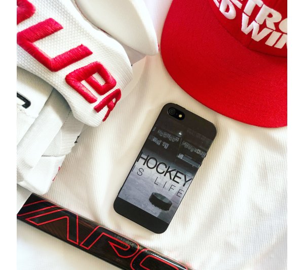 Kryt Hockey is life iPhone 5/5S/SE - čierny
